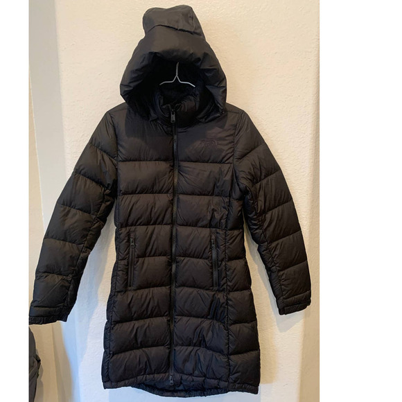 THE NORTH FACE Metropolis III 550 Fill Power Down Hooded Parka (XS) - Picture 7 of 9